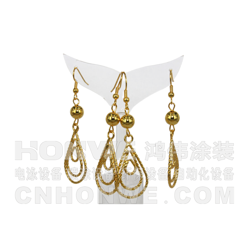 电泳金色耳环